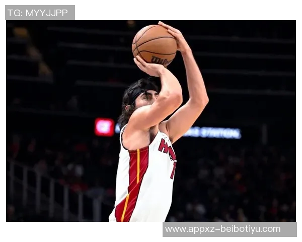 哈克斯开季表现出色场均157分7篮板期待保持健康状态