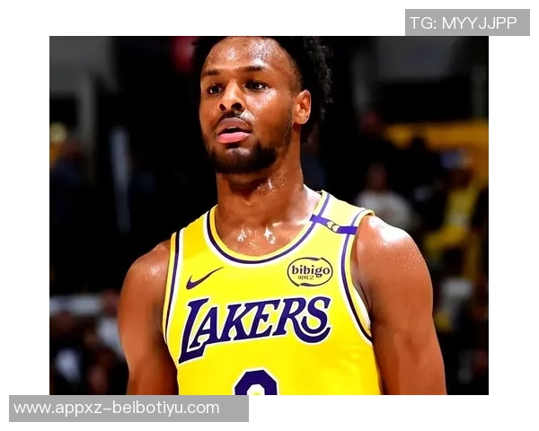 布朗尼单臂补扣震撼全场克内克特称赞他是兄弟太燃了 布朗尼单臂补扣震撼全场克内克特称赞他是兄弟太燃了